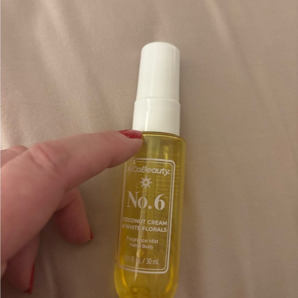 MCoBeauty No. 6 Coconut Cream & White Florals Hair & Body Spray - Yellow - Picture 2 of 4